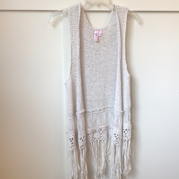 Tops - Fringe vest